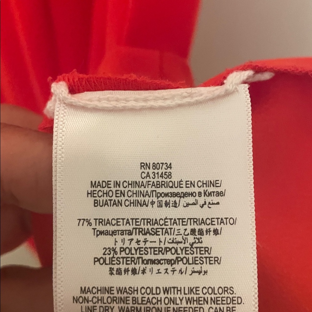 BCBG Elegant Red Women's sleeveless dress - Picture 3 of 4